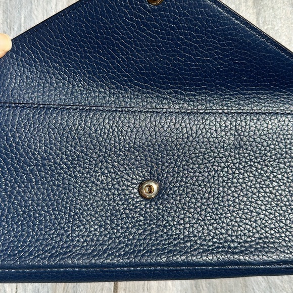 Tory Burch Carter Smartphone Wallet Blue - Picture 5 of 8